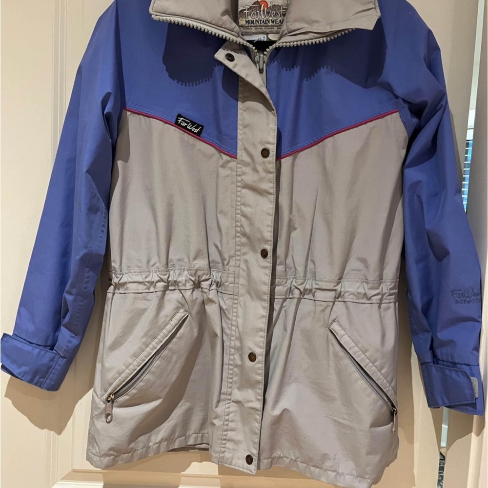 Vintage farwest goretex women’s jacket small
